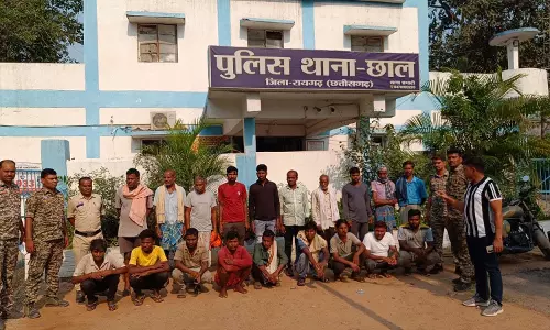 पुलिस की दबिश, 19 फरार वारंटियों को गिरफ्तार कर जेल में डाला
