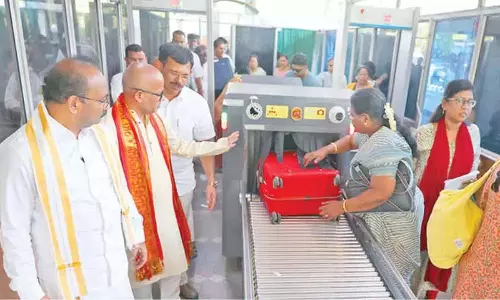 EO ने अलीपीरी चेक पोस्ट का निरीक्षण किया EO ने अलीपीरी चेक पोस्ट का निरीक्षण किया