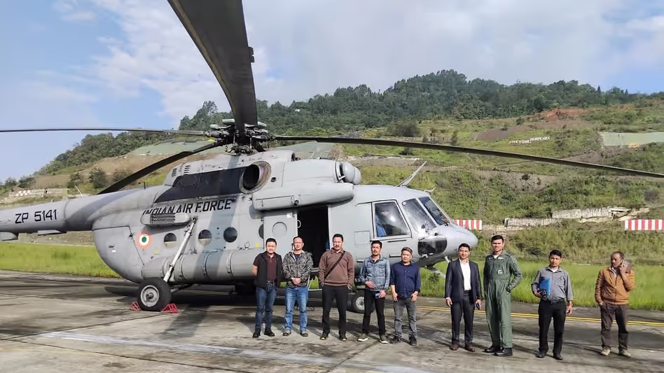 Sikkim सरकार ने भूस्खलन प्रभावित चटेन से 28 फंसे लोगों को निकाला