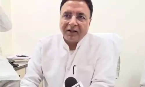 RSS अंग्रेजों से मिला था, गोडसे की करता है पूजा: सुरजेवाला RSS अंग्रेजों से मिला था, गोडसे की करता है पूजा: सुरजेवाला