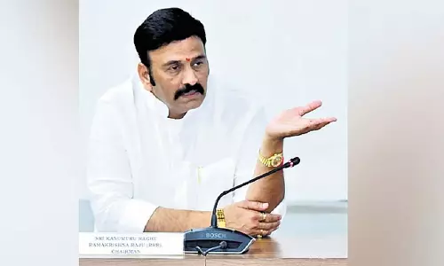 Amaravati पर विवादित टिप्पणी से आक्रोश Amaravati पर विवादित टिप्पणी से आक्रोश