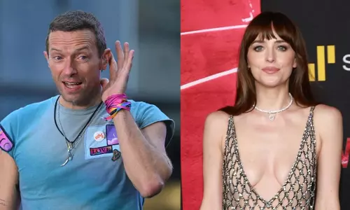 क्या Dakota Johnson और क्रिस मार्टिन का फर्जी ब्रेकअप हुआ? क्या Dakota Johnson और क्रिस मार्टिन का फर्जी ब्रेकअप हुआ?