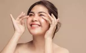 skin care tips: गर्मियों में चेहरे को ऐसे रखें तरोताजा, जानें आसान स्किन केयर टिप्स skin care tips: गर्मियों में चेहरे को ऐसे रखें तरोताजा, जानें आसान स्किन केयर टिप्स