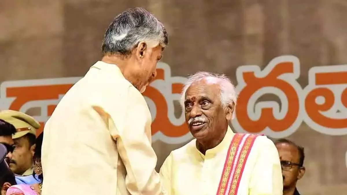 Telugus लोगों के बीच एकता की भावना सर्वोपरि: सीएम Telugus लोगों के बीच एकता की भावना सर्वोपरि: सीएम