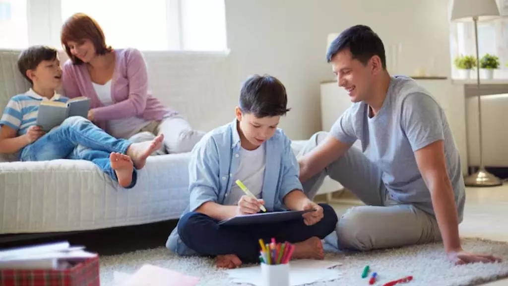 Parenting Tips: अगर नाबालिग बच्चा करे प्यार भरी बातें, तो माता-पिता को करना चाहिए ये काम Parenting Tips: अगर नाबालिग बच्चा करे प्यार भरी बातें, तो माता-पिता को करना चाहिए ये काम