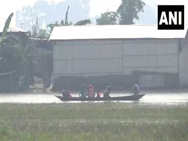 Assam में बाढ़ और भूस्खलन ने 3 और लोगों की जान ले ली Assam में बाढ़ और भूस्खलन ने 3 और लोगों की जान ले ली