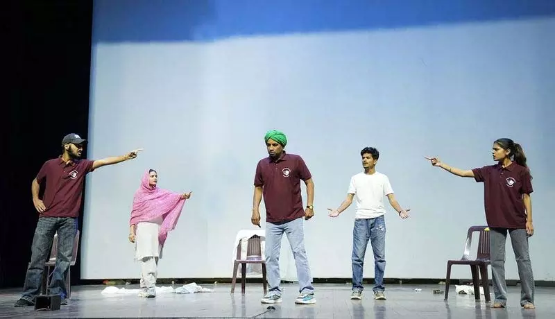 CT Group ने बाल मनोविज्ञान पर नुक्कड़ नाटक का आयोजन किया CT Group ने बाल मनोविज्ञान पर नुक्कड़ नाटक का आयोजन किया
