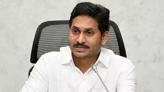 जगन ने Anantapur में आदिवासी लड़की की नृशंस हत्या के लिए नायडू सरकार को जिम्मेदार ठहराया जगन ने Anantapur में आदिवासी लड़की की नृशंस हत्या के लिए नायडू सरकार को जिम्मेदार ठहराया