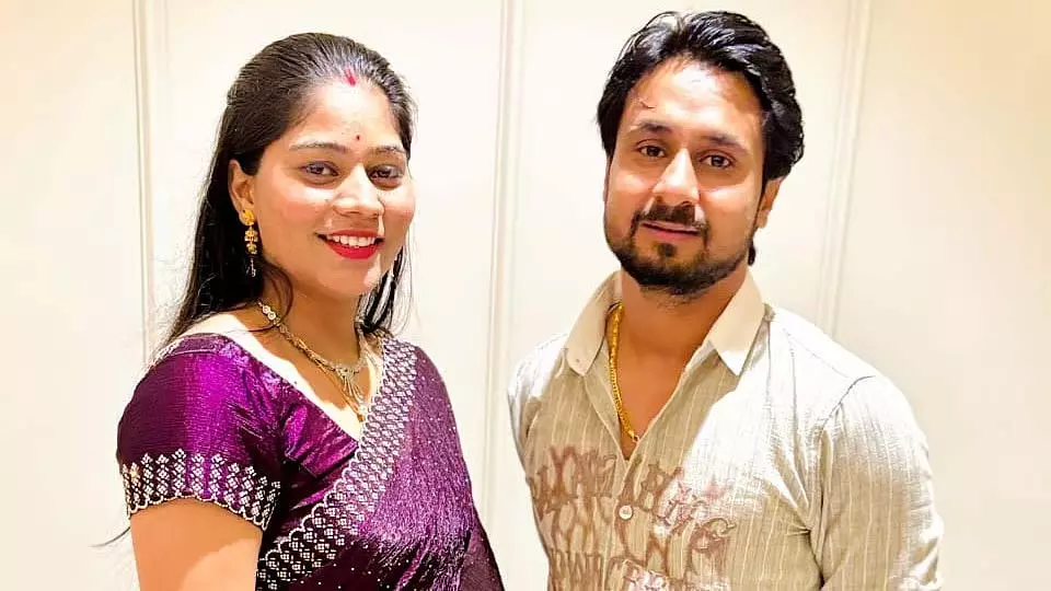 हनीमून पर भाड़े के हत्यारों से पति की हत्या कराने के आरोप में पत्नी गिरफ्तार हनीमून पर भाड़े के हत्यारों से पति की हत्या कराने के आरोप में पत्नी गिरफ्तार