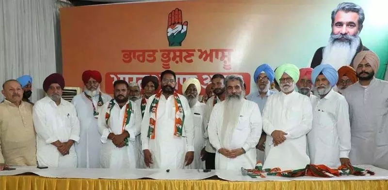 चांद का वादा करने वाली आप नहीं देगी वादा: Ashu चांद का वादा करने वाली आप नहीं देगी वादा: Ashu