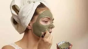 Skin Care: जानिए चेहरे पर तुरंत ग्लो लाने के लिए क्या लगाएं,गर्मियों के लिए खास फेस पैक Skin Care: जानिए चेहरे पर तुरंत ग्लो लाने के लिए क्या लगाएं,गर्मियों के लिए खास फेस पैक