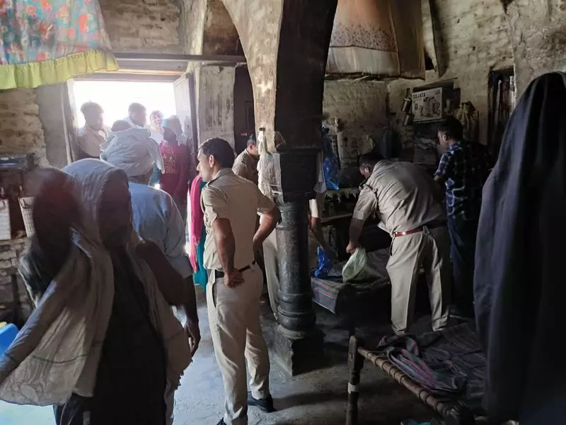 Haryana : भिवानी में एक व्यक्ति ने किशोर बच्चों की हत्या की, फिर आत्महत्या का प्रयास किया Haryana : भिवानी में एक व्यक्ति ने किशोर बच्चों की हत्या की, फिर आत्महत्या का प्रयास किया