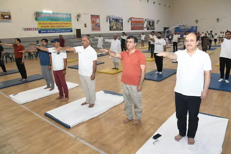 Kurukshetra विश्वविद्यालय में योग प्रोटोकॉल प्रशिक्षण आयोजित Kurukshetra विश्वविद्यालय में योग प्रोटोकॉल प्रशिक्षण आयोजित