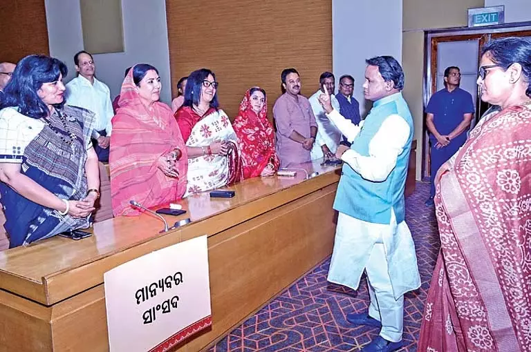 एक साल में बेदाग शासन दिया: CM Majhi एक साल में बेदाग शासन दिया: CM Majhi