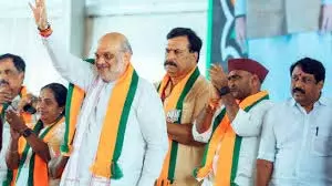 अमित शाह ने मदुरै में भाजपा कार्यकर्ताओं के साथ बैठक की अमित शाह ने मदुरै में भाजपा कार्यकर्ताओं के साथ बैठक की