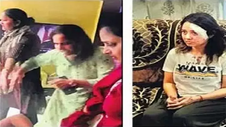 Greater Noida: विधायक की बेटी की दबंगई, महिला से बदसलूकी और बेटियों को भी पीटा Greater Noida: विधायक की बेटी की दबंगई, महिला से बदसलूकी और बेटियों को भी पीटा