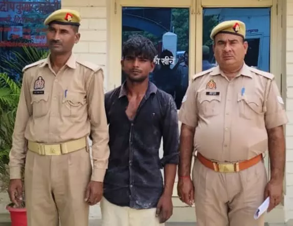 Bareilly: छह साल की बच्ची से दुष्कर्म की कोशिश, आरोपी शफीक गिरफतार Bareilly: छह साल की बच्ची से दुष्कर्म की कोशिश, आरोपी शफीक गिरफतार