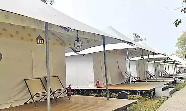 Andhra : अराकू, बापटला और गांडीकोटा में तम्बू शहर Andhra : अराकू, बापटला और गांडीकोटा में तम्बू शहर
