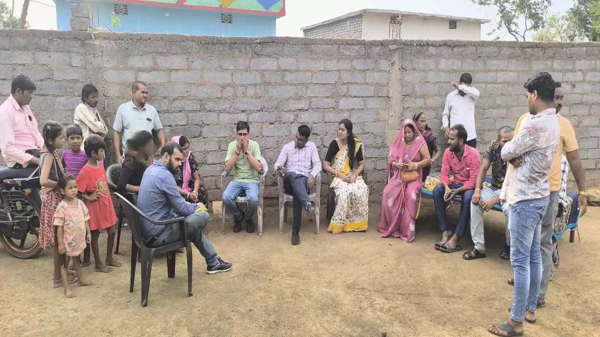 Raipur Breaking: मंदिर हसौद में जिला प्रशासन ने रुकवाया बाल विवाह Raipur Breaking: मंदिर हसौद में जिला प्रशासन ने रुकवाया बाल विवाह