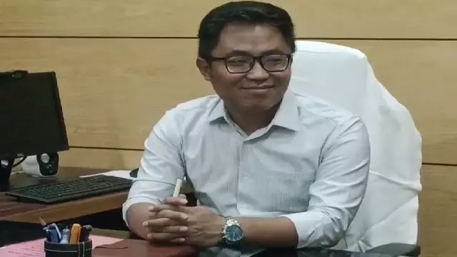 कालाहांडी में सब-कलेक्टर 10 लाख की रिश्वत लेते गिरफ्तार कालाहांडी में सब-कलेक्टर 10 लाख की रिश्वत लेते गिरफ्तार