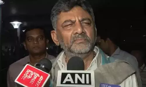 आयोग जांच कर रहा है: बेंगलुरु भगदड़ पर कर्नाटक के उपमुख्यमंत्री Shivakumar आयोग जांच कर रहा है: बेंगलुरु भगदड़ पर कर्नाटक के उपमुख्यमंत्री Shivakumar
