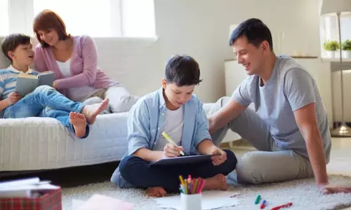 Parenting Tips: अगर नाबालिग बच्चा करे प्यार भरी बातें, तो माता-पिता को करना चाहिए ये काम Parenting Tips: अगर नाबालिग बच्चा करे प्यार भरी बातें, तो माता-पिता को करना चाहिए ये काम