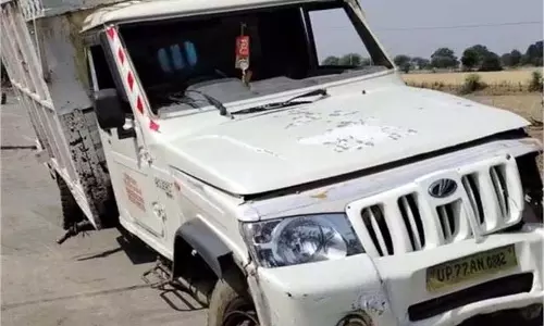 Panna: बारातियों से भरी पिकअप पलटी, 20 से ज्यादा घायल Panna: बारातियों से भरी पिकअप पलटी, 20 से ज्यादा घायल