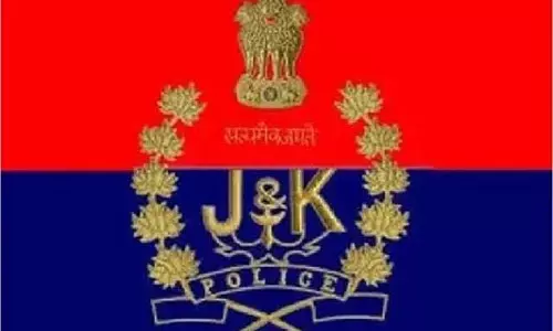 Jammu-Kashmir: अस्पताल के आपातकालीन विंग में भारी हंगामा, पुलिस ने की सख्त कार्रवाई