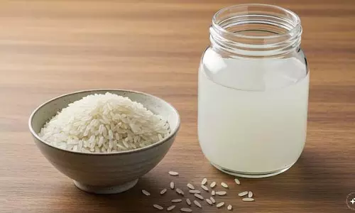 ब्लैकहेड्स से छुटकारा : चावल का पानी बन सकता है आपका नैचुरल समाधान ब्लैकहेड्स से छुटकारा : चावल का पानी बन सकता है आपका नैचुरल समाधान