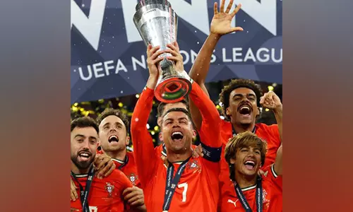 पुर्तगाल द्वारा नेशंस लीग के फाइनल में स्पेन को हराने पर रो पड़े Ronaldo पुर्तगाल द्वारा नेशंस लीग के फाइनल में स्पेन को हराने पर रो पड़े Ronaldo