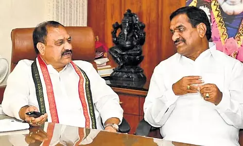 Telangana: मंत्रिमंडल विस्तार के बाद कांग्रेस को असंतोष का सामना करना पड़ा Telangana: मंत्रिमंडल विस्तार के बाद कांग्रेस को असंतोष का सामना करना पड़ा