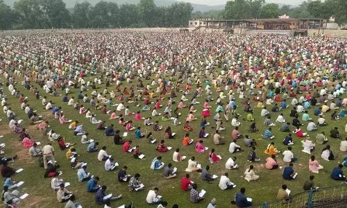 Rourkela : उच्च शिक्षित उम्मीदवार होमगार्ड पदों के लिए आवेदन कर रहे Rourkela : उच्च शिक्षित उम्मीदवार होमगार्ड पदों के लिए आवेदन कर रहे