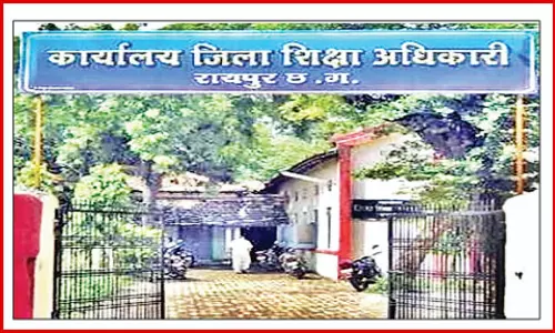 शिक्षा विभाग के कर्ताधर्ता छत्तीसगढ़ के भविष्य के साथ कर रहे खिलवाड़