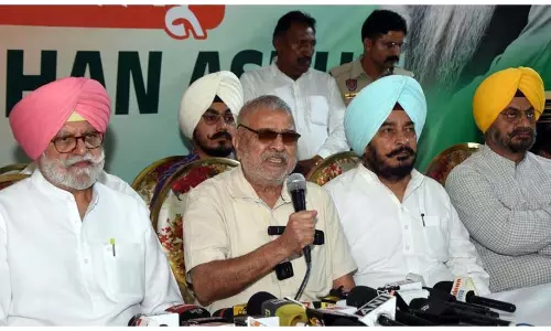 पंजाब को दिल्ली स्थित ‘लुटेरों’ से मुक्त कराएं: MP Gandhi पंजाब को दिल्ली स्थित ‘लुटेरों’ से मुक्त कराएं: MP Gandhi