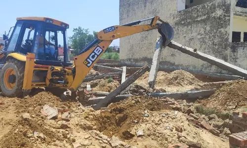 Yamunanagar गांव की अनाधिकृत कॉलोनी में इमारतें ढहाई गईं