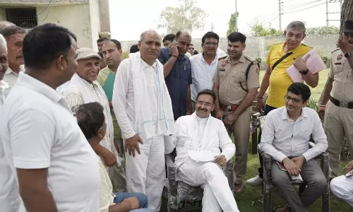 Haryana विधानसभा अध्यक्ष हरविंदर कल्याण ने सुनी जनता की समस्याएं Haryana विधानसभा अध्यक्ष हरविंदर कल्याण ने सुनी जनता की समस्याएं
