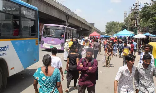 Attibele : यह एक बिना स्टॉप वाला बस स्टॉप है!