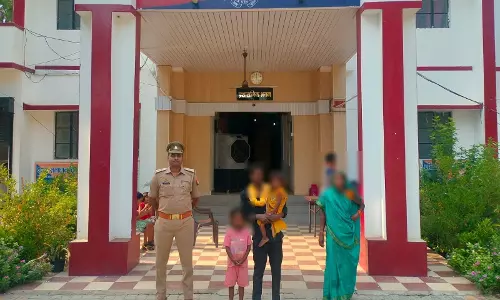 Ballia: ऑपरेशन मुस्कान में 8 घंटे में दो गुमशुदा बालिकाएं सकुशल बरामद Ballia: ऑपरेशन मुस्कान में 8 घंटे में दो गुमशुदा बालिकाएं सकुशल बरामद