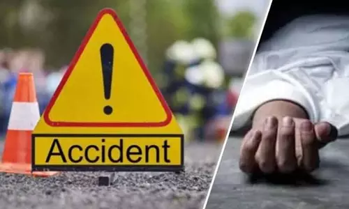 Azamgarh: सड़क हादसे में दो छात्राओं की मौत
