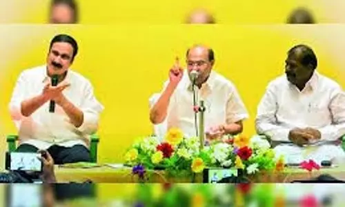 PMK प्रमुख रामदास ने कहा, बेटे के साथ मतभेद सुलझा लिए जाएंगे PMK प्रमुख रामदास ने कहा, बेटे के साथ मतभेद सुलझा लिए जाएंगे