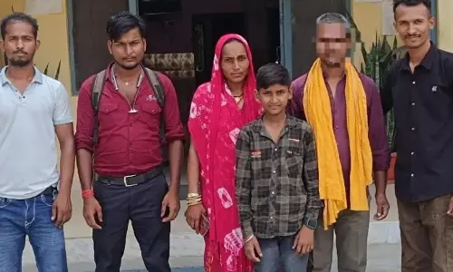 Bareilly: पांच साल बाद सुहाग से मिला पति, पत्नी की अटूट भक्ति बनी मिसाल Bareilly: पांच साल बाद सुहाग से मिला पति, पत्नी की अटूट भक्ति बनी मिसाल
