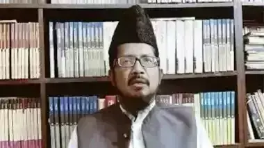 Deoria: गला काटने की घटना को कुर्बानी से जोड़ना ठीक नहीं: मौलाना रजवी Deoria: गला काटने की घटना को कुर्बानी से जोड़ना ठीक नहीं: मौलाना रजवी