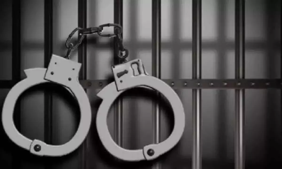 Andhra: दो गिरफ्तार, 22 बाइक बरामद Andhra: दो गिरफ्तार, 22 बाइक बरामद
