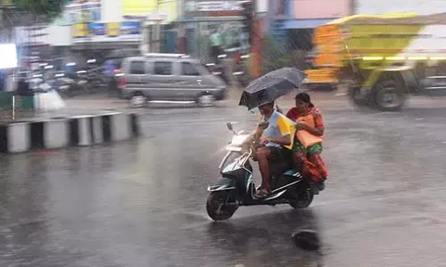 Chennai और 14 जिलों में अगले 3 घंटों तक बारिश Chennai और 14 जिलों में अगले 3 घंटों तक बारिश