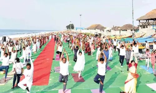 योग से स्वस्थ जीवनशैली की  होती है प्राप्ति