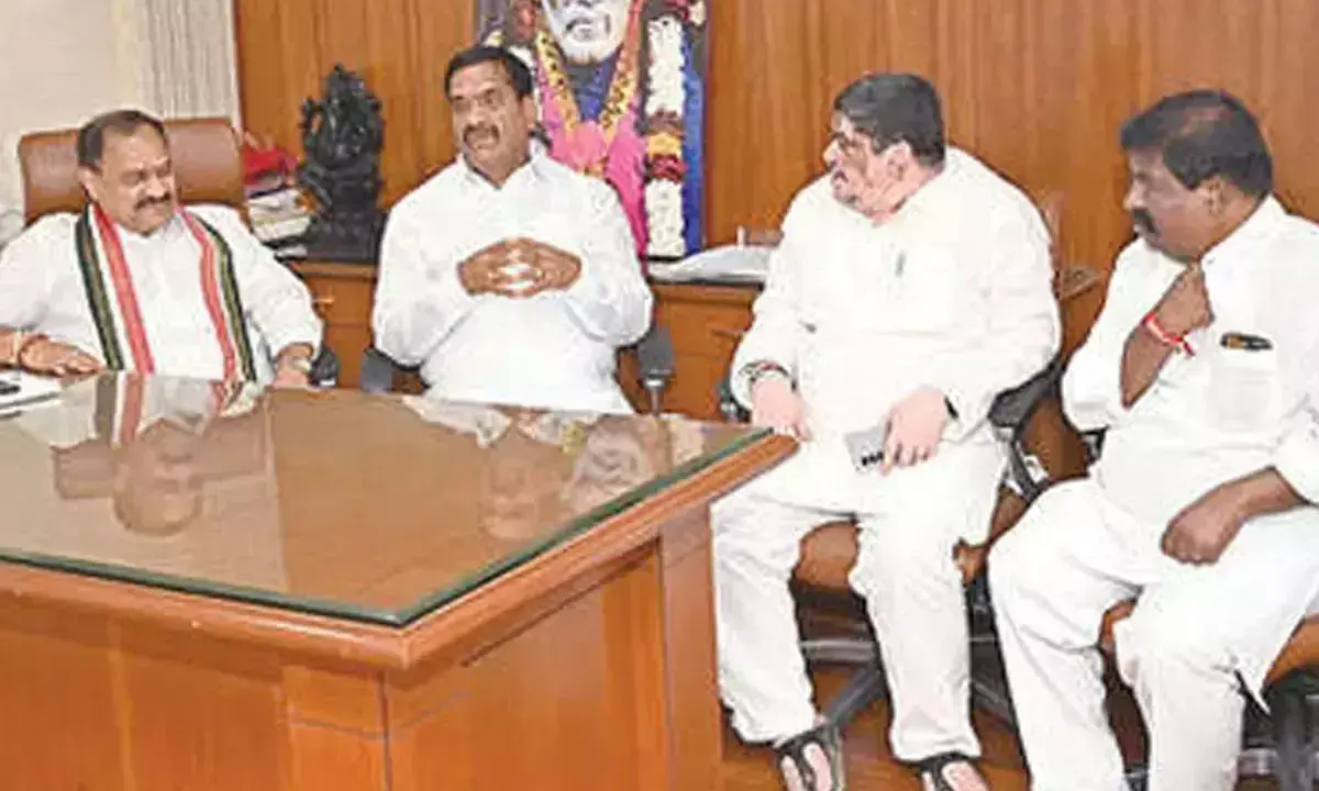 Telangana: जातियों के दबाव और वोट बैंक की खींचतान में संतुलन