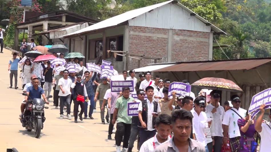 Assam : चांगलांग के छात्रों ने स्वदेशी अधिकारों की रक्षा के लिए