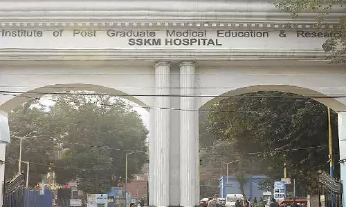 SSKM कैंटीन मालिक का शव फंदे से लटका मिला SSKM कैंटीन मालिक का शव फंदे से लटका मिला