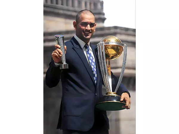BCCI उपाध्यक्ष राजीव शुक्ला ने आईसीसी हॉल ऑफ फेम में शामिल होने पर एमएस धोनी की सराहना की BCCI उपाध्यक्ष राजीव शुक्ला ने आईसीसी हॉल ऑफ फेम में शामिल होने पर एमएस धोनी की सराहना की