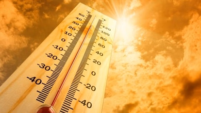 Delhi-NCR में भीषण गर्मी और लू का कहर, इन राज्यों में बारिश की संभावना Delhi-NCR में भीषण गर्मी और लू का कहर, इन राज्यों में बारिश की संभावना